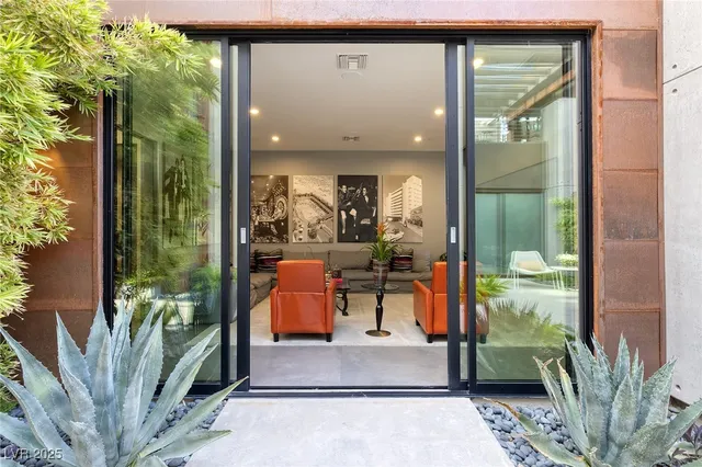 $9,500,000 | 21 Drifting Shadow Way, Las Vegas, NV 89135