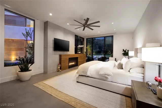 $9,500,000 | 21 Drifting Shadow Way, Las Vegas, NV 89135