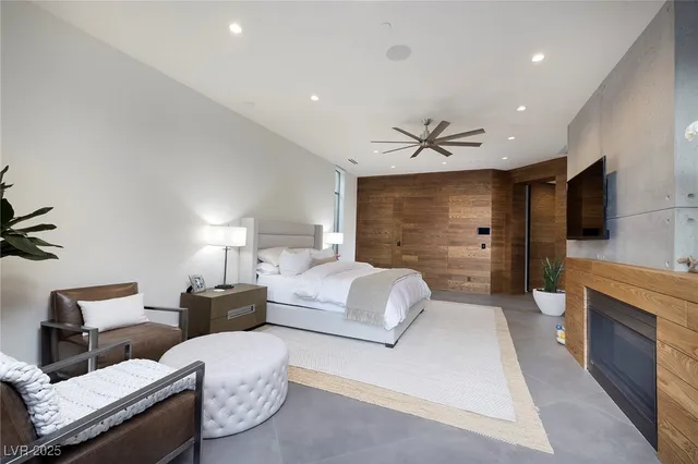 $9,500,000 | 21 Drifting Shadow Way, Las Vegas, NV 89135