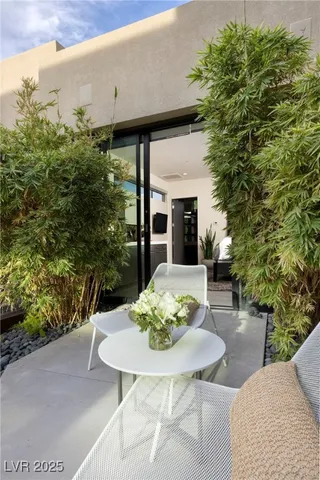 $9,500,000 | 21 Drifting Shadow Way, Las Vegas, NV 89135