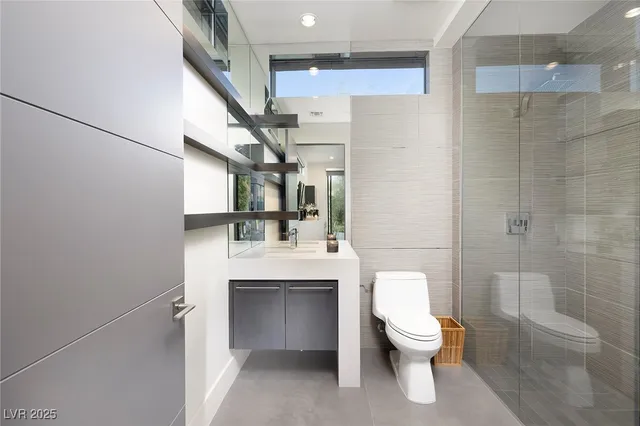 $9,500,000 | 21 Drifting Shadow Way, Las Vegas, NV 89135