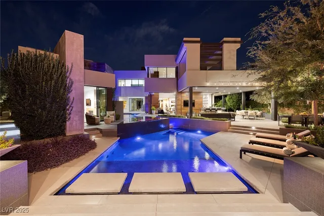 $9,500,000 | 21 Drifting Shadow Way, Las Vegas, NV 89135