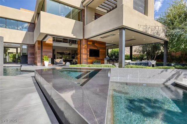 $9,500,000 | 21 Drifting Shadow Way, Las Vegas, NV 89135