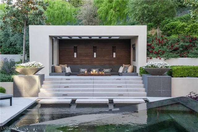 $9,500,000 | 21 Drifting Shadow Way, Las Vegas, NV 89135