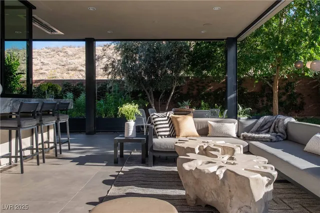 $9,500,000 | 21 Drifting Shadow Way, Las Vegas, NV 89135