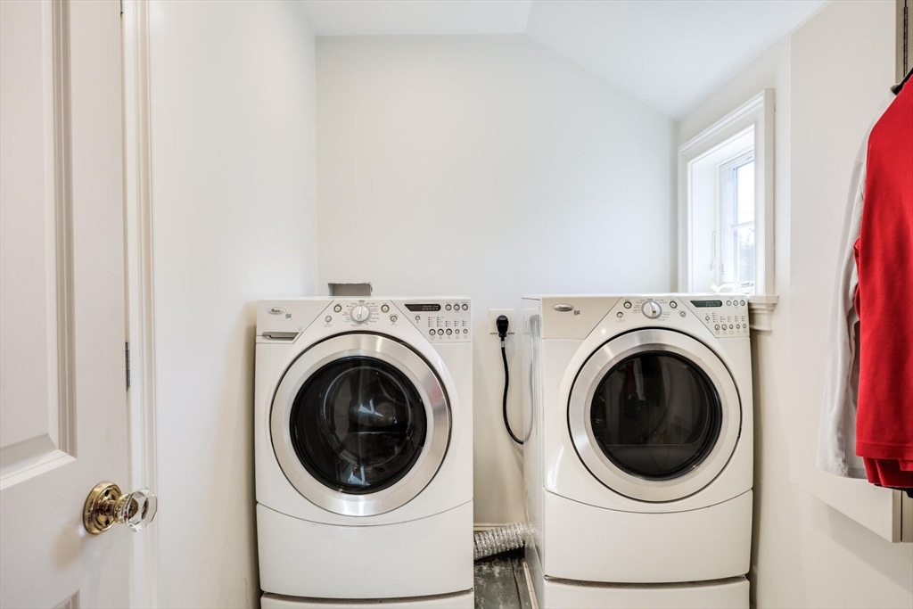 55 Cove Road Eastham, MA 02642 - Photo 38 of 42 a utility room with dryer and washer