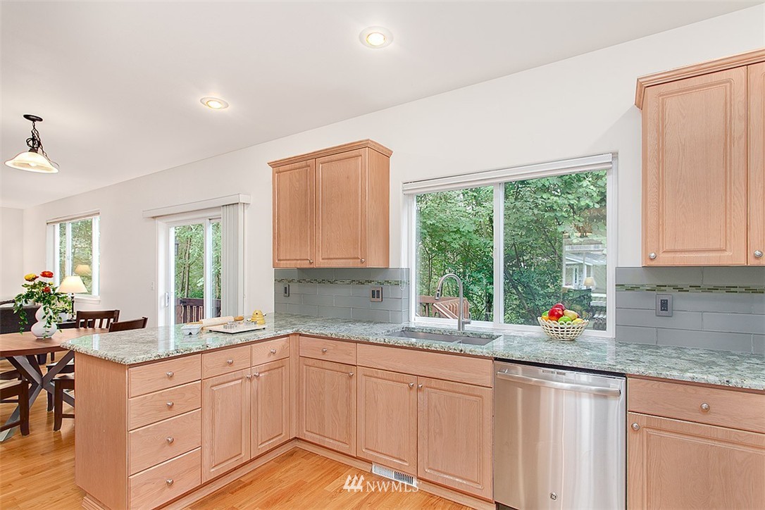 824 Harvest Road Bothell, WA 98012 - Photo 11 of 25