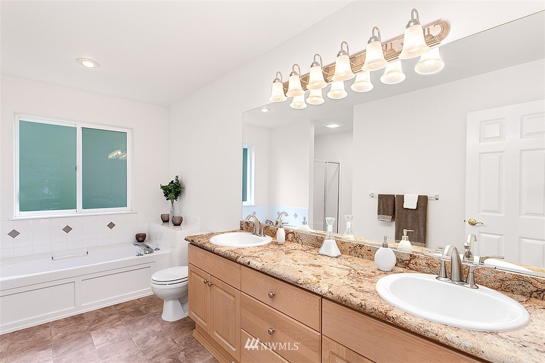 824 Harvest Road Bothell, WA 98012 - Photo 14 of 25