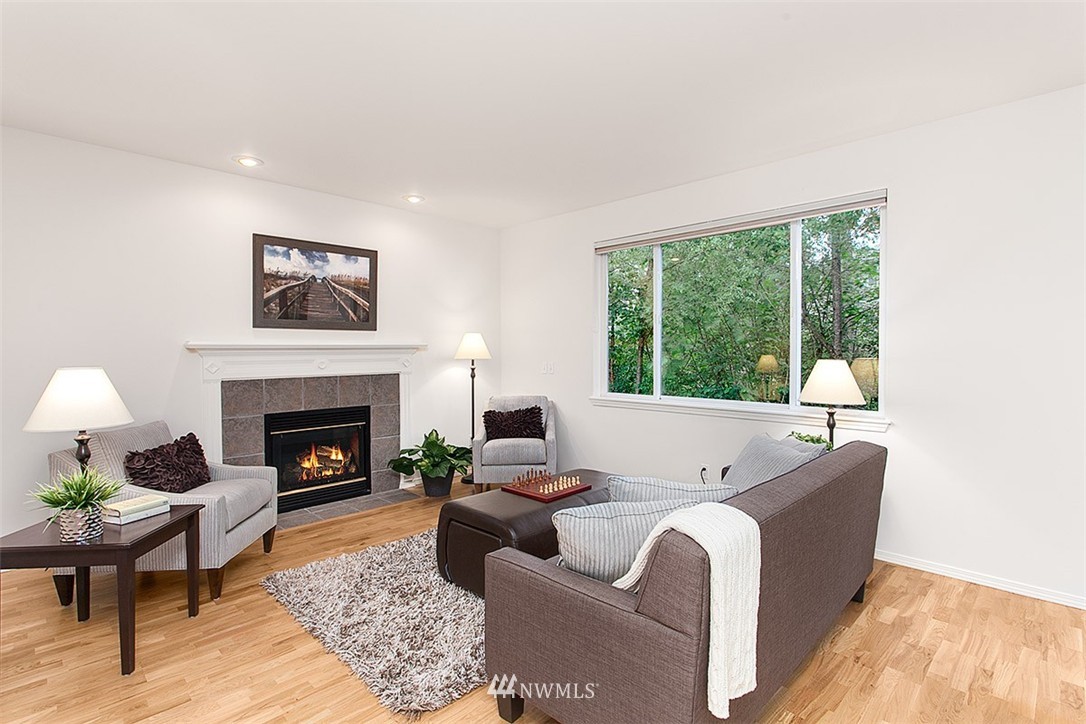 824 Harvest Road Bothell, WA 98012 - Photo 3 of 25