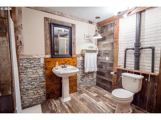 $219,000 | 12407 Highway 36, Swisshome, OR 97480