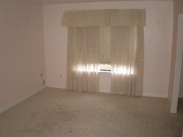 1940 River Road, Unit 9 St. Clair, MI 48079 - Photo 5 of 10 31088854-4.JPG