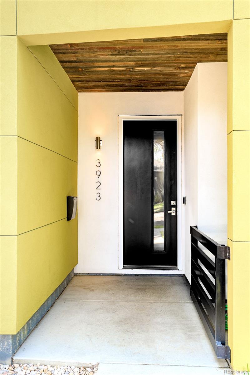 3923 Stuart Street Denver, CO 80212 - Photo 3 of 26