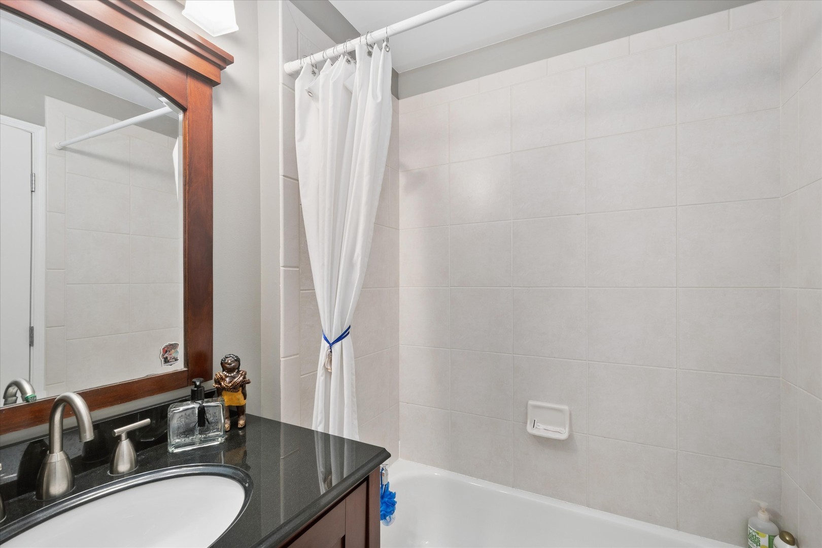 21 West Chestnut Street, Unit 809 Chicago, IL 60610 - Photo 13 of 16