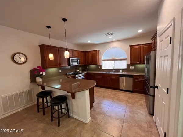 $2,500 | 4502 East Narrowleaf Drive, Gilbert, AZ 85298