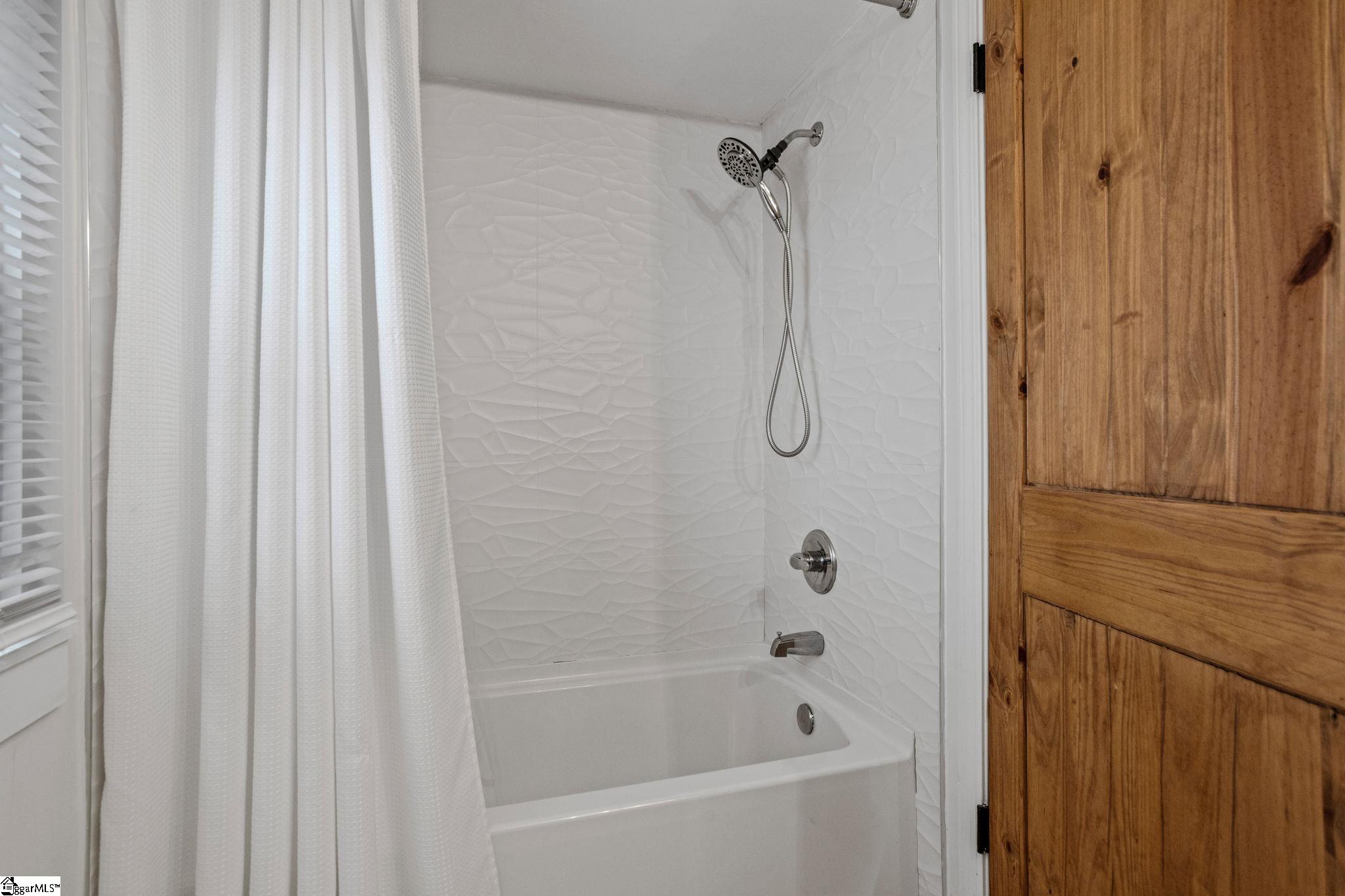 1246 Altamont Road Greenville, SC 29609 - Photo 17 of 50 Gallery Image 17