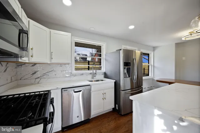 $410,000 | 4001 Parkwood Avenue, Baltimore, MD 21206