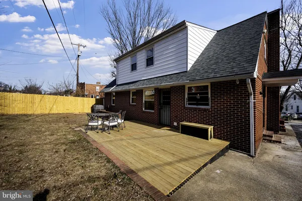 $400,000 | 4001 Parkwood Avenue, Baltimore, MD 21206