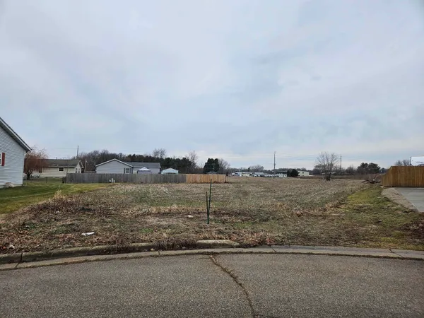 $65,000 | 2535 Loma Drive, Beloit, WI 53511
