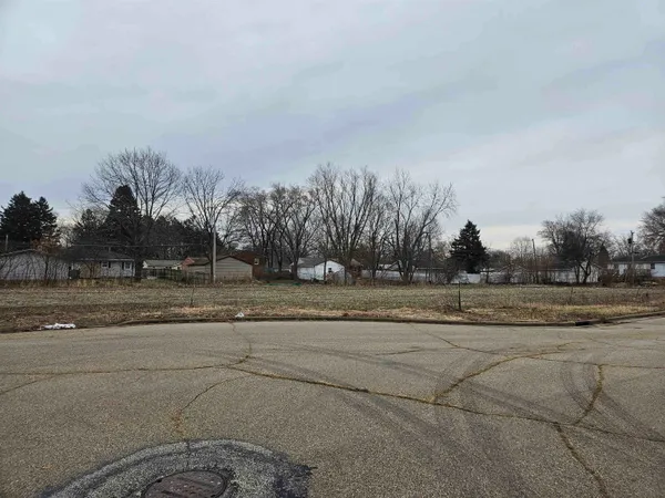 $65,000 | 2535 Loma Drive, Beloit, WI 53511