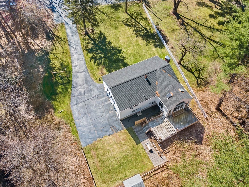 25 Governors Road Groveland, MA 01834 - Photo 3 of 24 Gallery Image 3