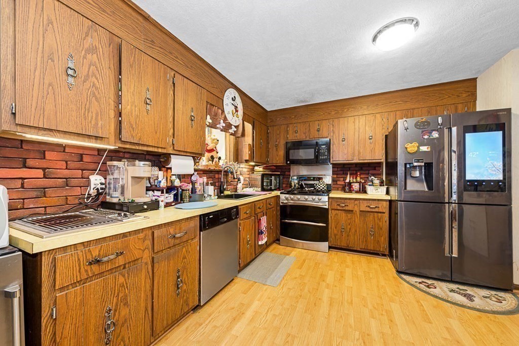 25 Governors Road Groveland, MA 01834 - Photo 7 of 24 Gallery Image 7