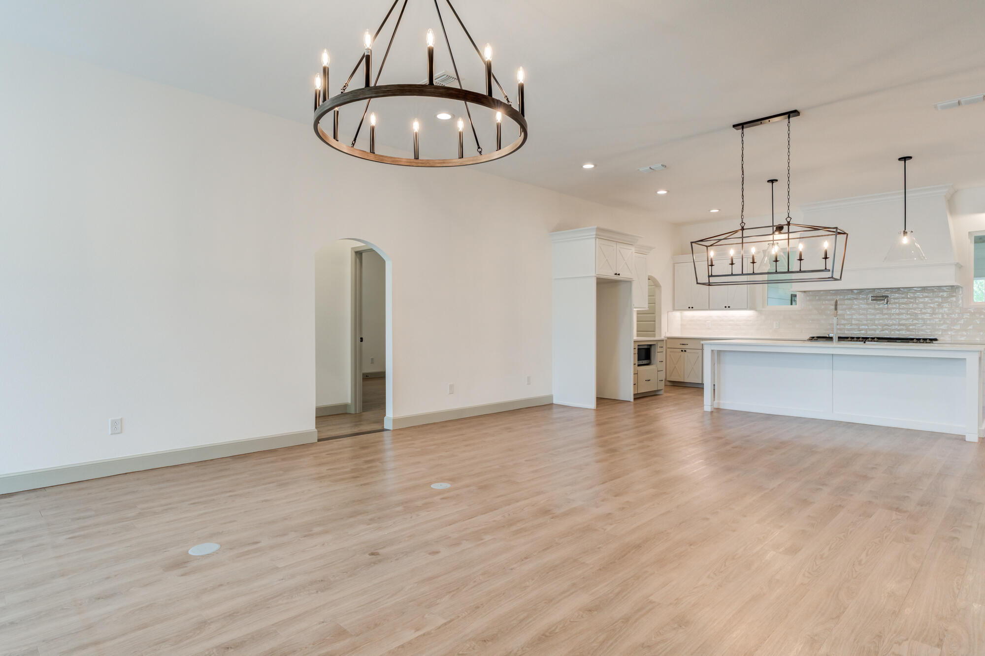 4018 137th Street Lubbock, TX 79423 - Photo 16 of 65 4018-137th-St_Lubbock-TX_11_Living-Room