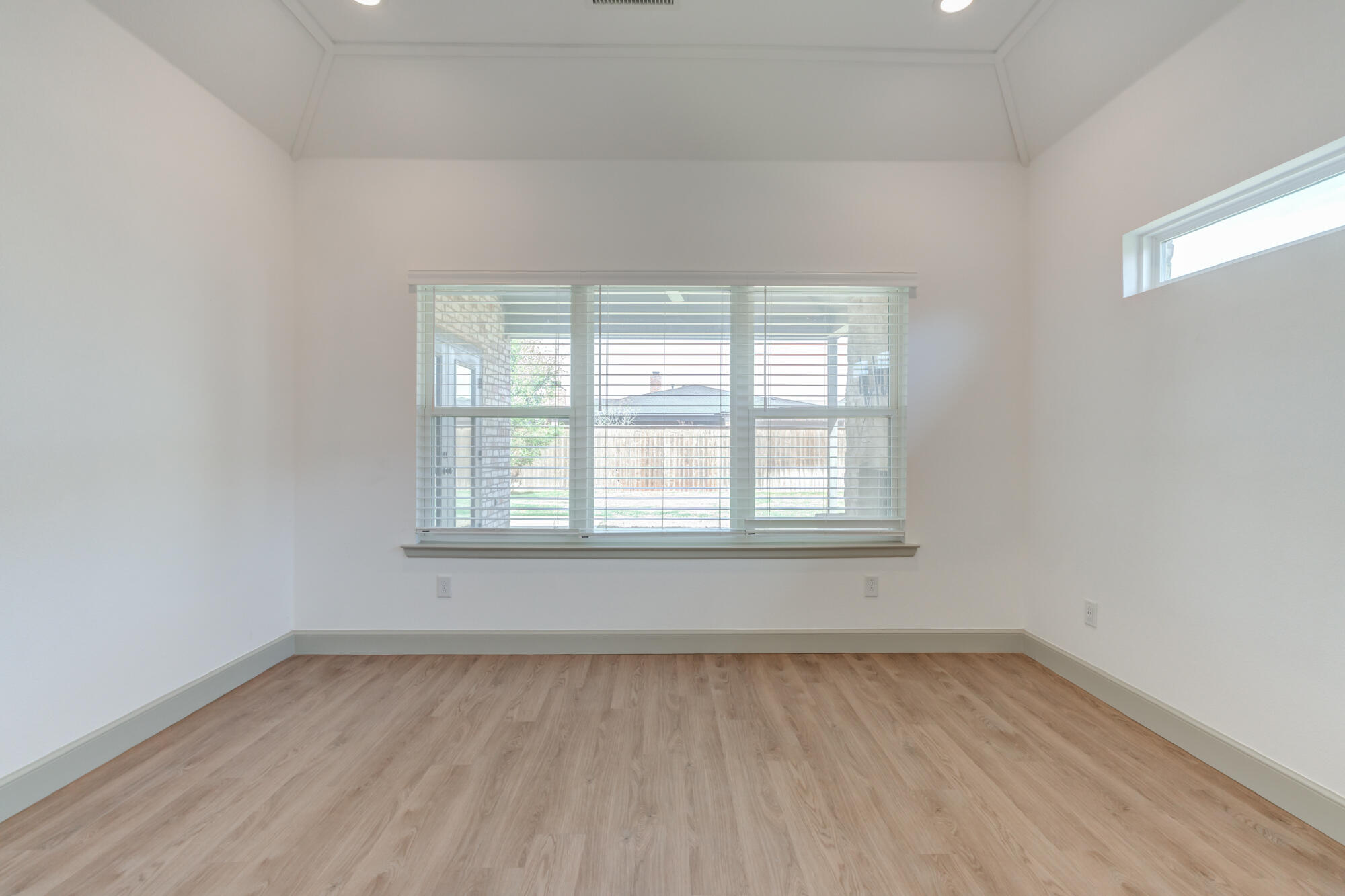 4018 137th Street Lubbock, TX 79423 - Photo 33 of 65 4018-137th-St_Lubbock-TX_44_Primary-Bedr