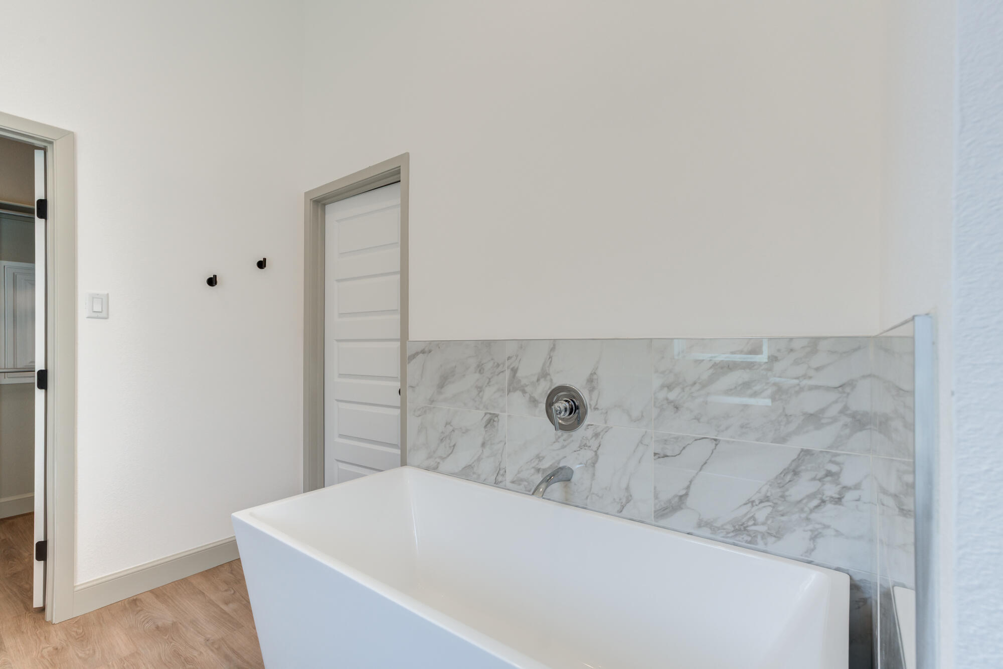 4018 137th Street Lubbock, TX 79423 - Photo 37 of 65 4018-137th-St_Lubbock-TX_48_Primary-Bath