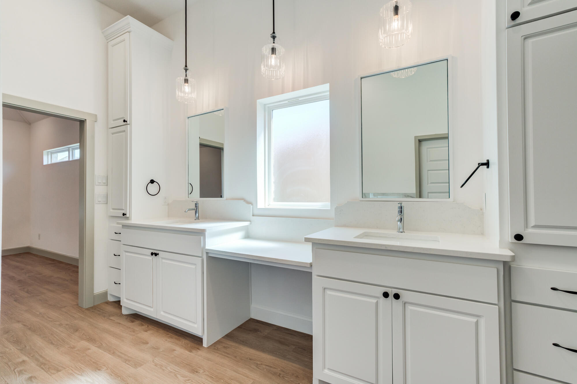 4018 137th Street Lubbock, TX 79423 - Photo 43 of 65 4018-137th-St_Lubbock-TX_54_Primary-Bath