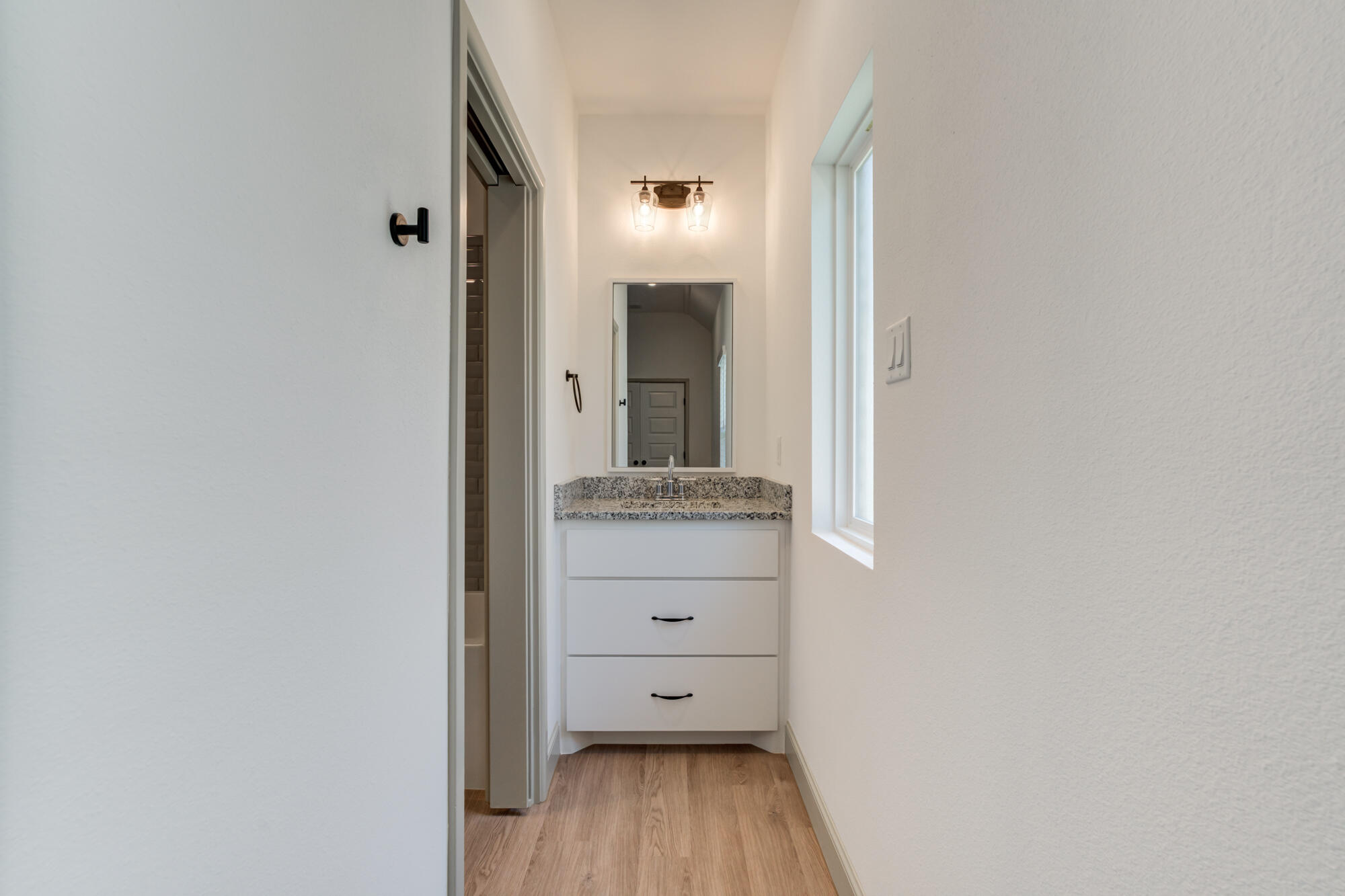 4018 137th Street Lubbock, TX 79423 - Photo 51 of 65 4018-137th-St_Lubbock-TX_37_Bathroom-2