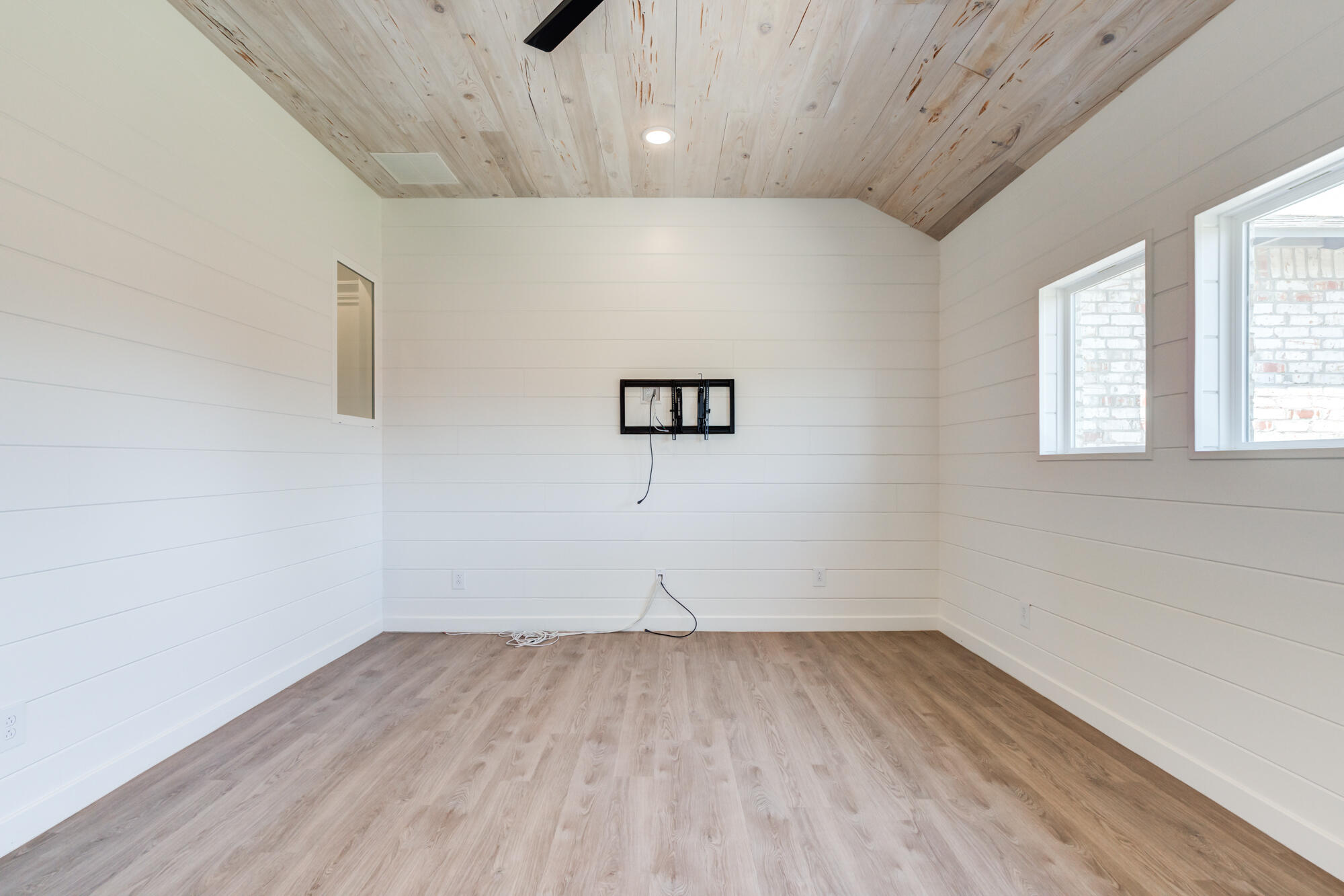 4018 137th Street Lubbock, TX 79423 - Photo 59 of 65 4018-137th-St_Lubbock-TX_56_Bonus-Room