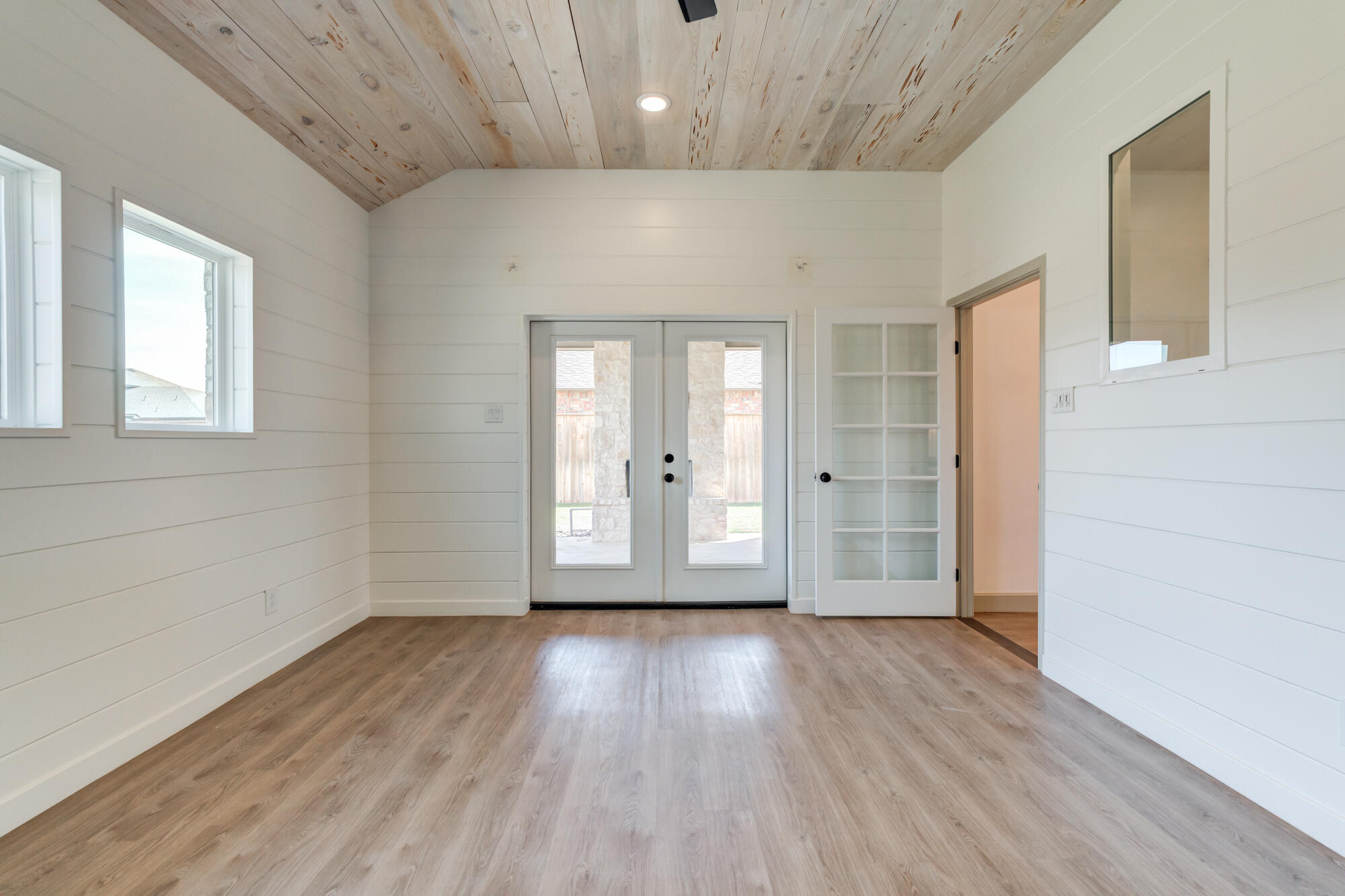 4018 137th Street Lubbock, TX 79423 - Photo 60 of 65 4018-137th-St_Lubbock-TX_57_Bonus-Room