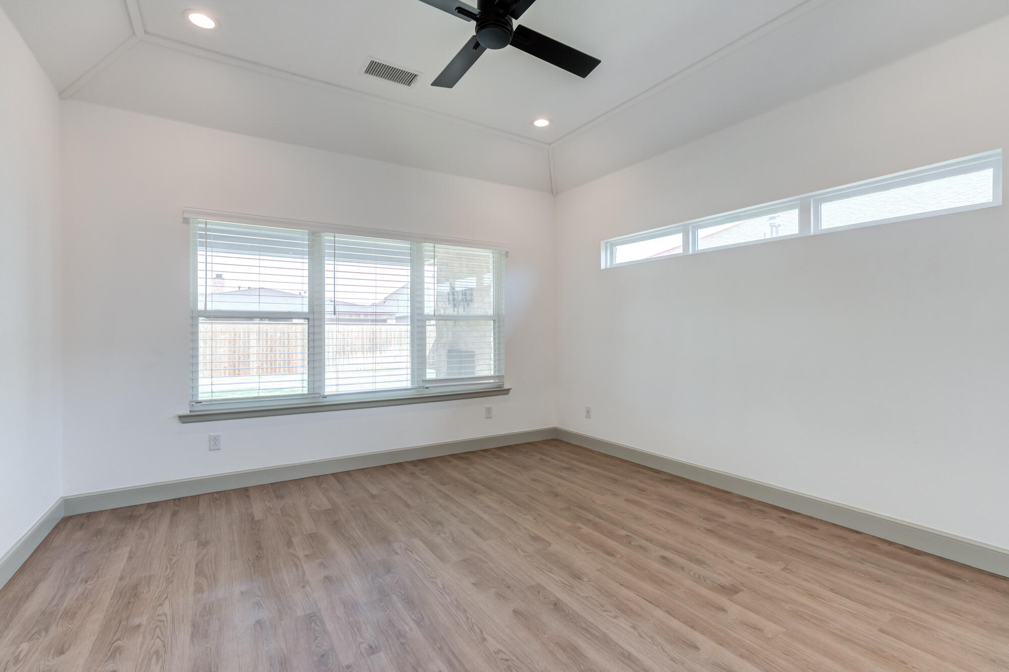 4018 137th Street Lubbock, TX 79423 - Photo 7 of 65 4018-137th-St_Lubbock-TX_43_Primary-Bedr