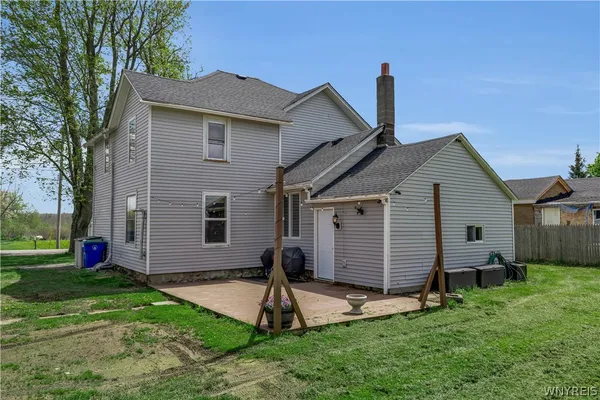 $189,900 | 5034 East Shelby Road, Shelby, NY 14103
