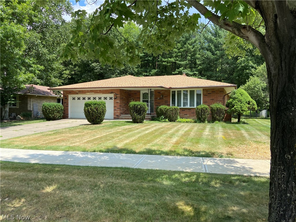 7365 Ames Road Cleveland, OH 44129 - Photo 2 of 17 Gallery Image 2