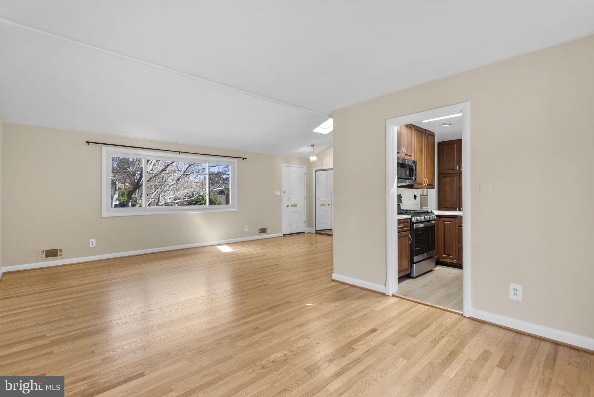 5108 Viking Road Bethesda, MD 20814 - Photo 12 of 51