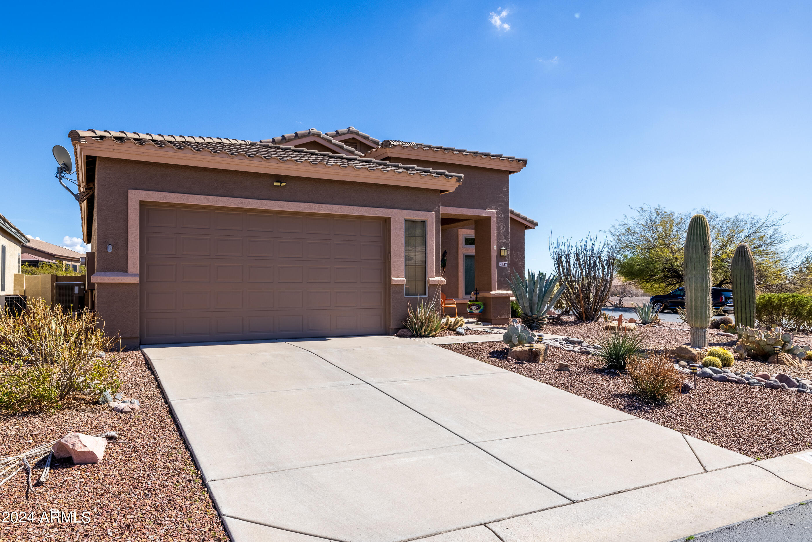 4387 South Strong Box Road Gold Canyon, AZ 85118 - Photo 9 of 30 4387 S Strong box Rd-29
