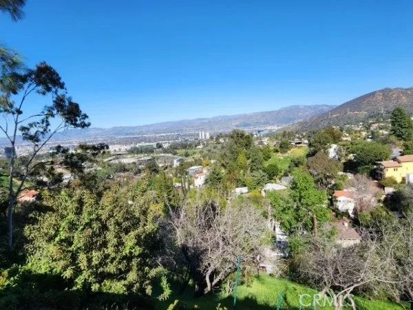 $349,500 | 7218 Sunnydip Trail, Los Angeles, CA 90068