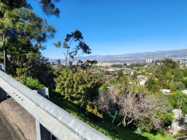 $349,500 | 7218 Sunnydip Trail, Los Angeles, CA 90068