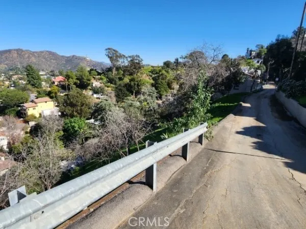 $349,500 | 7218 Sunnydip Trail, Los Angeles, CA 90068