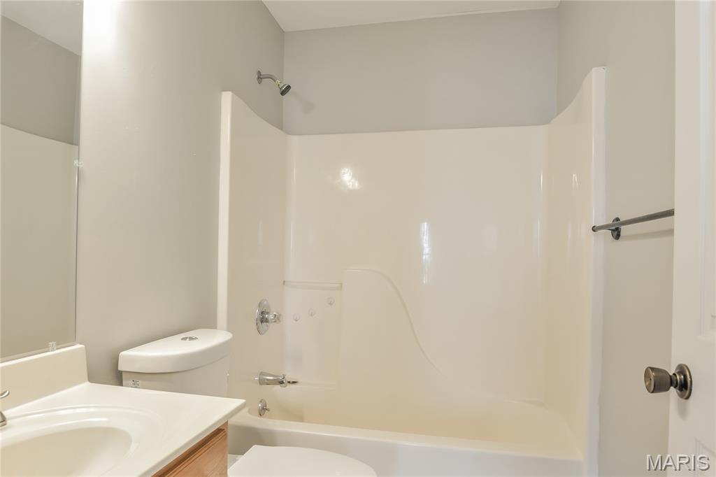 210 Wenona Drive Washington, MO 63090 - Photo 13 of 17