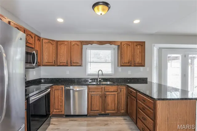 $1,695 | 210 Wenona Drive, Washington, MO 63090