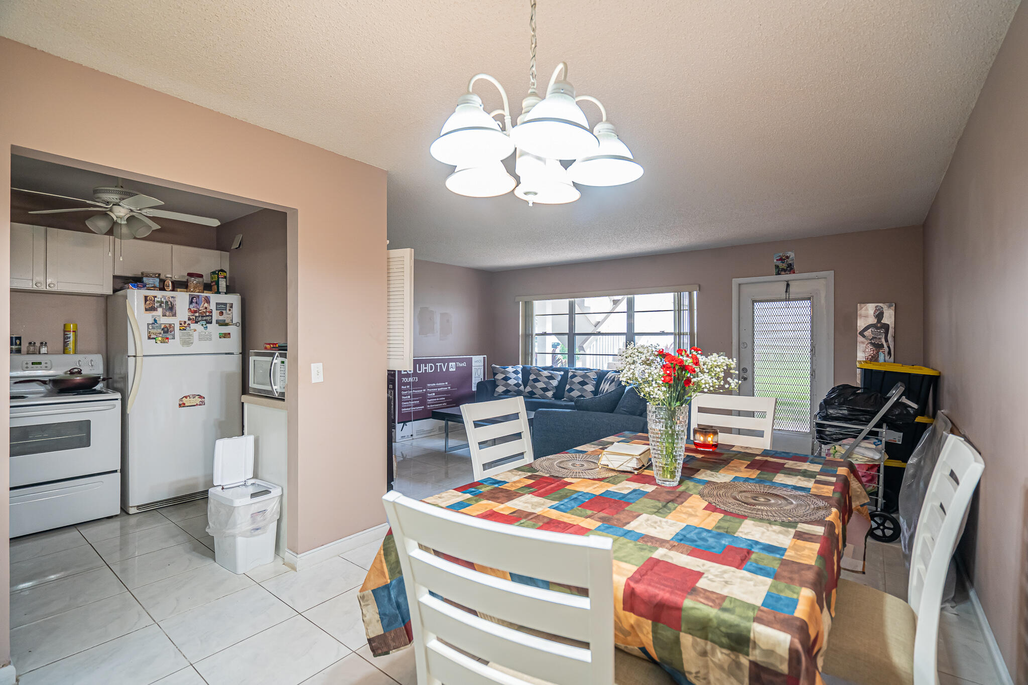 180 Mansfield East, Unit 180 Boca Raton, FL 33434 - Photo 10 of 21 Dinning Room