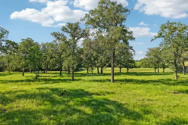 $189,000 | 211 County Road 211, Giddings, TX 78942