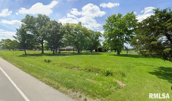 $20,000 | 6-7 8 Ryder Street, Girard, IL 62640