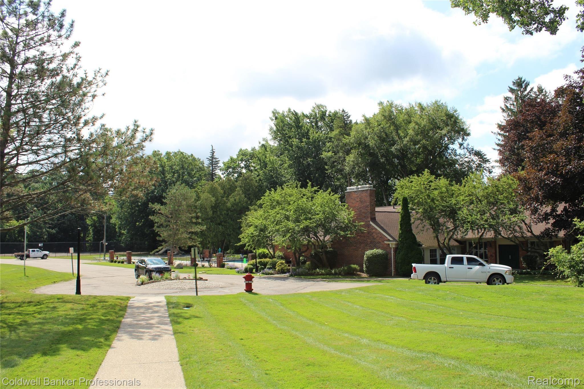 1399 Paddle Wheel Lane Rochester, MI 48306 - Photo 56 of 60 54.JPG