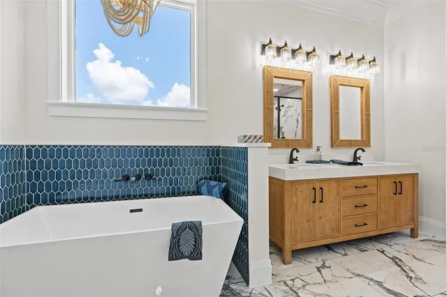 $1,950,000 | 202 Northeast 2nd Avenue, Crystal River, FL 34429