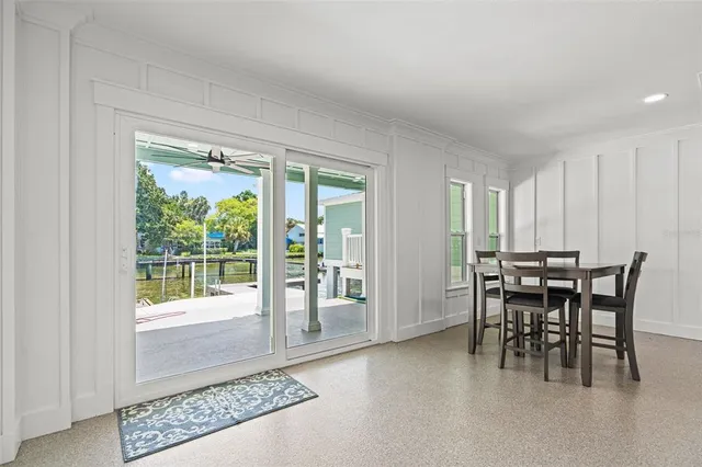 $1,950,000 | 202 Northeast 2nd Avenue, Crystal River, FL 34429