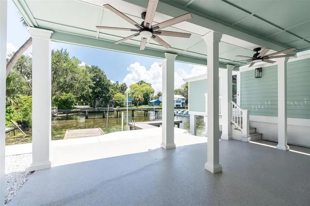 $1,950,000 | 202 Northeast 2nd Avenue, Crystal River, FL 34429