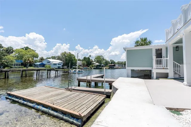 $1,950,000 | 202 Northeast 2nd Avenue, Crystal River, FL 34429